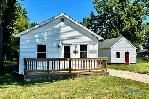 4134 Angola Rd, Toledo, OH 43615