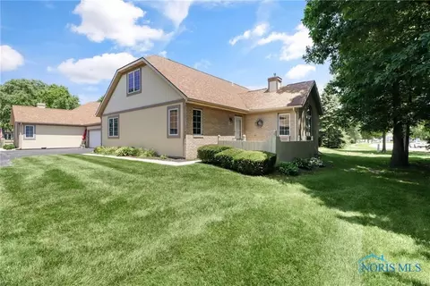 1142 Turnbury Ln, Perrysburg, OH 43551