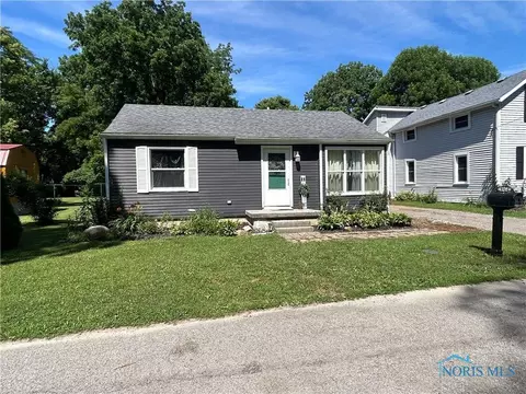 1020 Fremont Ave, Findlay, OH 45840