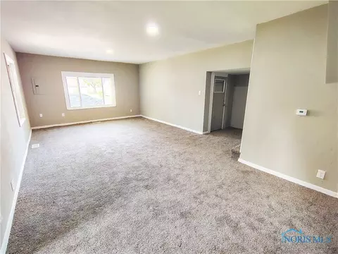 725 N Main St, Paulding, OH 45879 photo 2