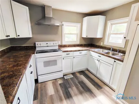 725 N Main St, Paulding, OH 45879 photo 12