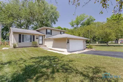 5157 Brinthaven Dr, Sylvania, OH 43560