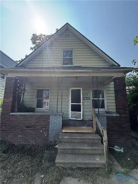 2320 Valentine St, Toledo, OH 43605