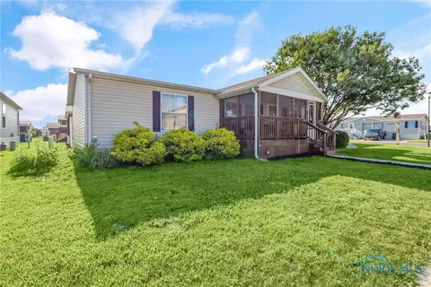 27484 Oregon Rd #69, Perrysburg, OH 43551