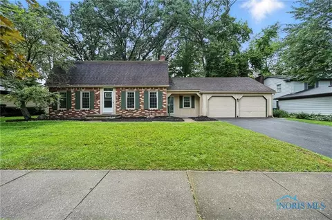 4655 Vicksburg Dr, Sylvania, OH 43560