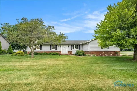 701 Holly Ln, Delta, OH 43515