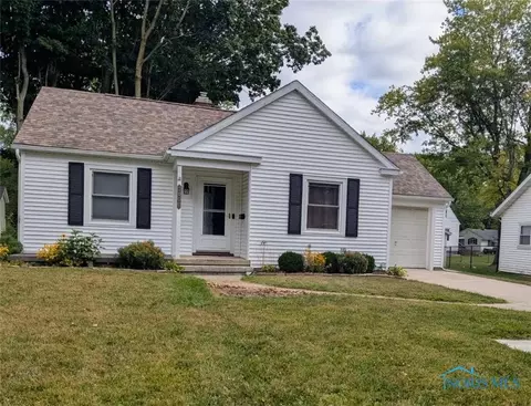 1006 Newdale Cir, Bryan, OH 43506