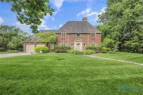 2461 Barrington Dr, Toledo, OH 43606