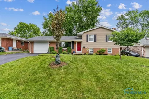 2631 Oxford Dr, Findlay, OH 45840
