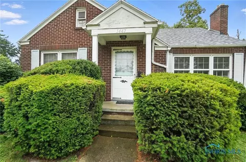 1447 Craigwood Rd, Toledo, OH 43612
