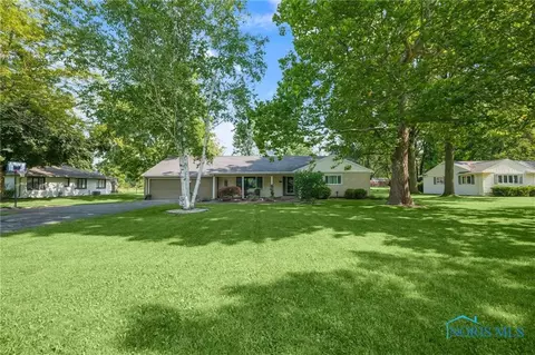 600 Bittersweet Dr, Findlay, OH 45840