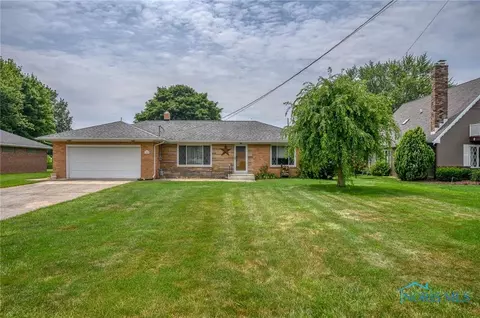 126 Martin Ave, Pemberville, OH 43450