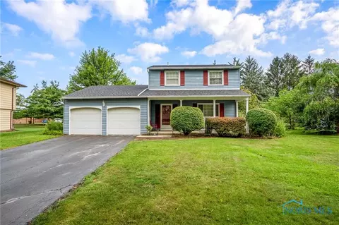 132 Foxhill Ln, Perrysburg, OH 43551