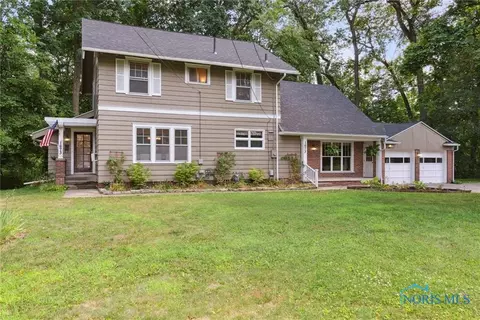 1673 Watova Rd, Toledo, OH 43614