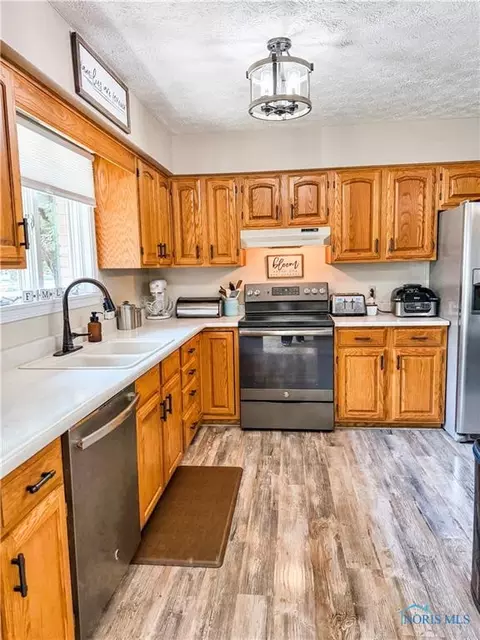 210 Duck Pond Rd, Upper Sandusky, OH 43351 photo 10