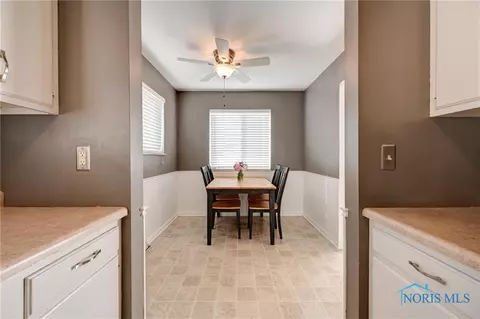 815 River Rd, Maumee, OH 43537 photo 4