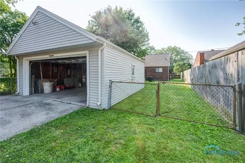 815 River Rd, Maumee, OH 43537 photo 22