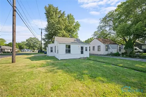 1614 Biscayne Dr, Toledo, OH 43612