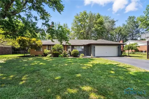 1819 Queenswood Dr, Findlay, OH 45840