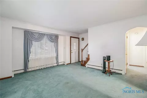 800 Askin St, Maumee, OH 43537 photo 4
