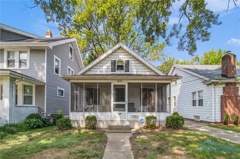 3867 Almeda Dr, Toledo, OH 43612
