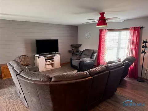 110 Town Line Rd, Bryan, OH 43506 photo 12