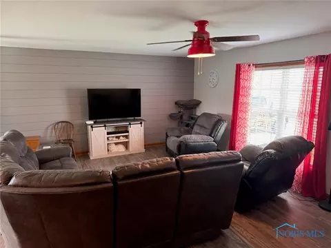 110 Town Line Rd, Bryan, OH 43506 photo 13