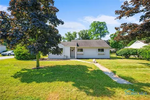 5201 Arbor Way, Sylvania, OH 43560
