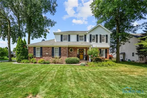 2838 Long View Dr, Maumee, OH 43537