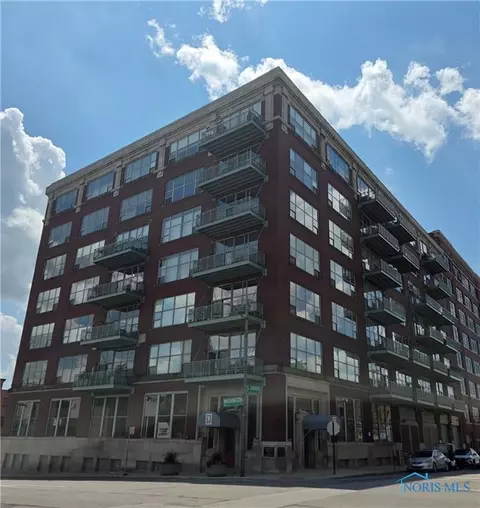 745 Washington St #503, Toledo, OH 43604