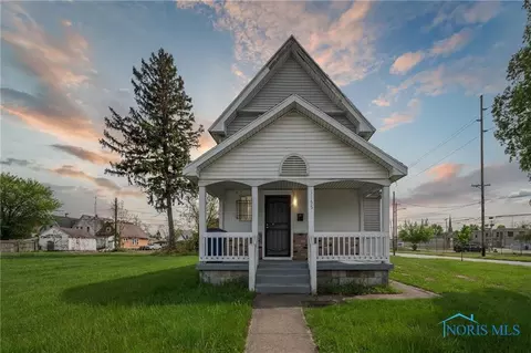 1155 Pinewood Ave, Toledo, OH 43607