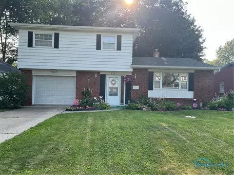 5951 Rolland Dr, Toledo, OH 43612