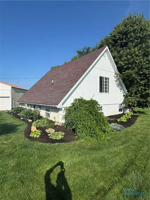 401 N Summit St, Edon, OH 43518