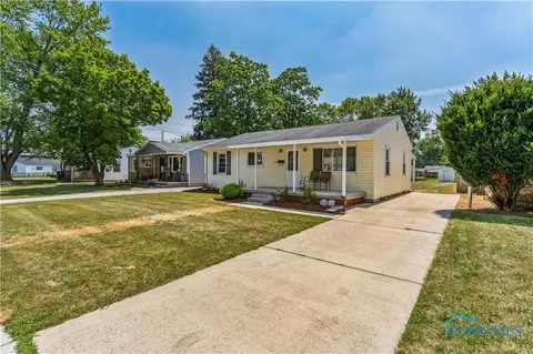 613 Davis St, Findlay, OH 45840