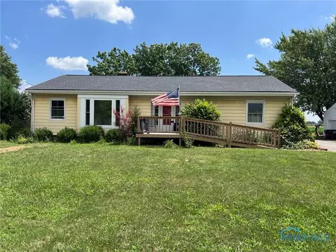 19190 W Portage River South Rd, Elmore, OH 43416