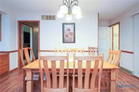 11218 Sunset Dr, Ottawa, OH 45875 photo 9