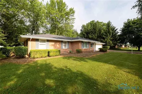 11218 Sunset Dr, Ottawa, OH 45875 photo 2