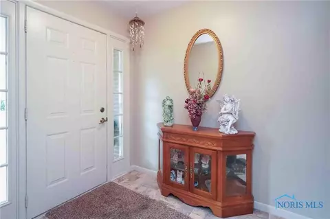11218 Sunset Dr, Ottawa, OH 45875 photo 4