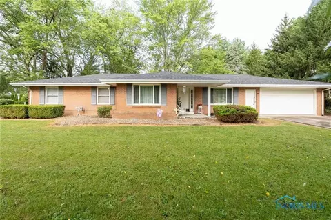 11218 Sunset Dr, Ottawa, OH 45875