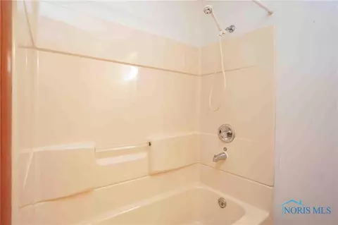 11218 Sunset Dr, Ottawa, OH 45875 photo 18