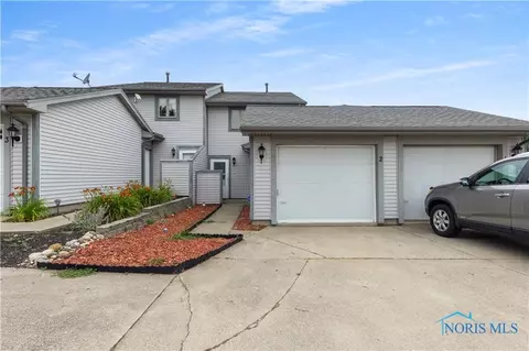 809 Lawrence Ave #2, Wauseon, OH 43567