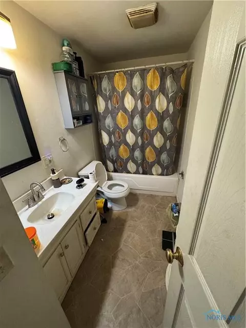 335 Richards Rd, Toledo, OH 43607 photo 4