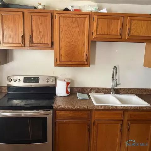335 Richards Rd, Toledo, OH 43607 photo 3
