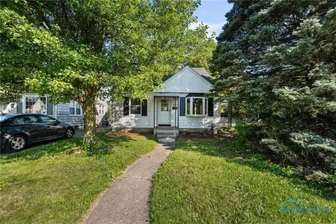 2002 Glencairn Ave, Toledo, OH 43614