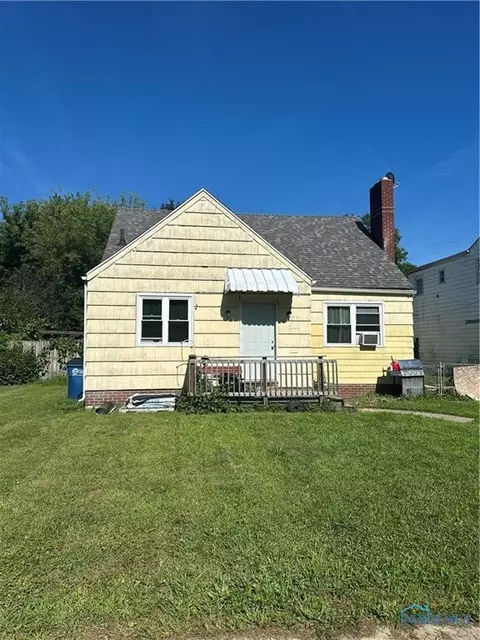 3308 Blackstone Dr, Toledo, OH 43608