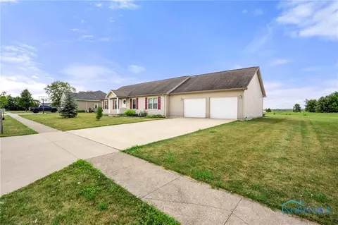 513 Clint Dr, Ada, OH 45810 photo 2