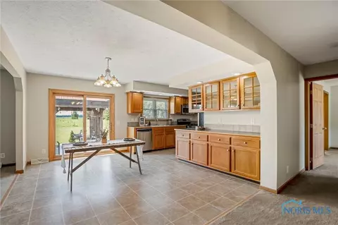 513 Clint Dr, Ada, OH 45810 photo 9