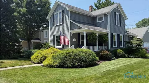325 E Dudley St, Maumee, OH 43537