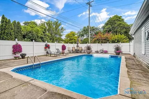 325 E Dudley St, Maumee, OH 43537 photo 44
