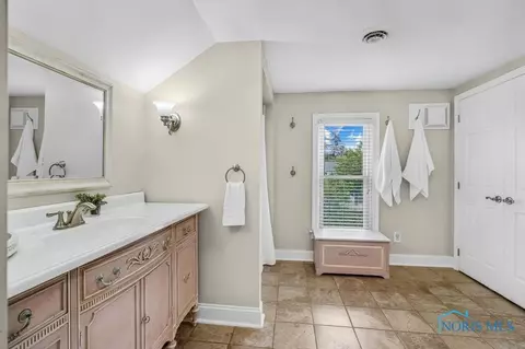 325 E Dudley St, Maumee, OH 43537 photo 31